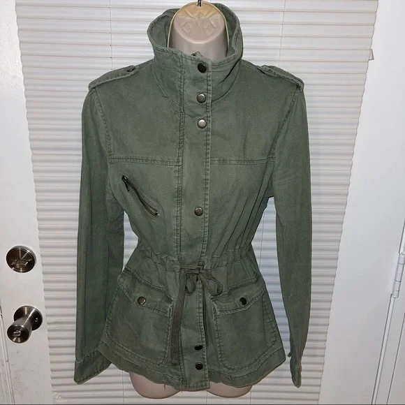 Forever 21 Light Weight Olive Jacket With Draw String Waist - Picture 3 of 10